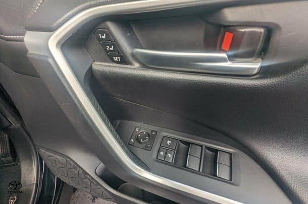2020 Toyota RAV4 Hybrid Cruiser-AWD image 13