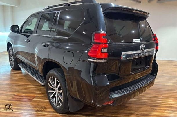 2021 Toyota Prado Kakadu image 2