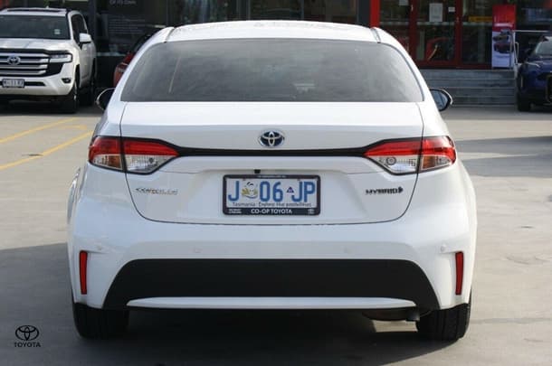 2021 Toyota Corolla Sedan Hybrid Ascent Sport image 7