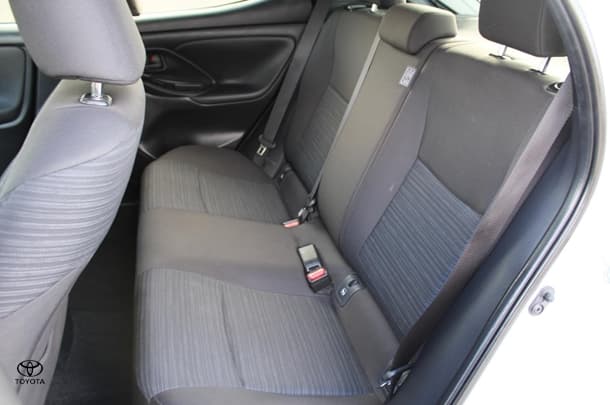 2021 Toyota Yaris Ascent Sport image 16