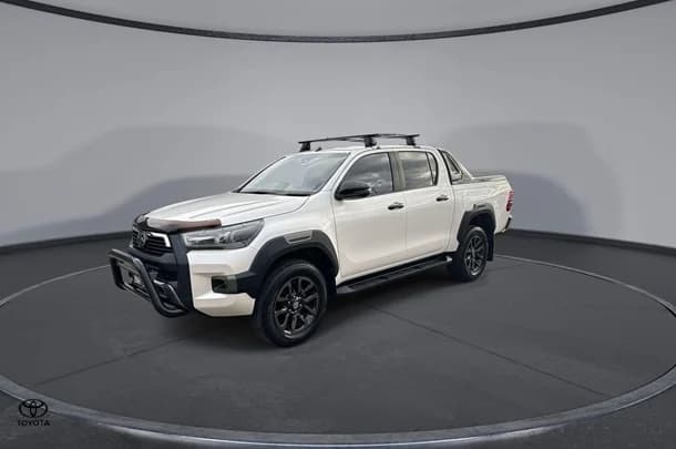 2020 Toyota HILUX Rogue image 4