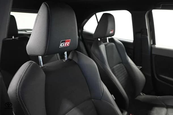 2022 Toyota Yaris Cross Hybrid GR-S image 20