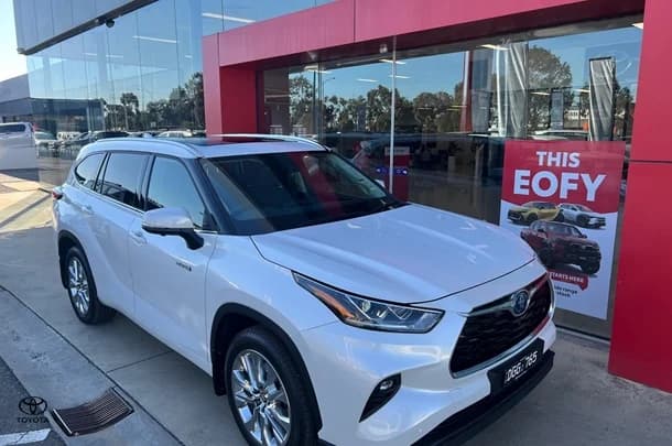2024 Toyota Kluger Grande image 5