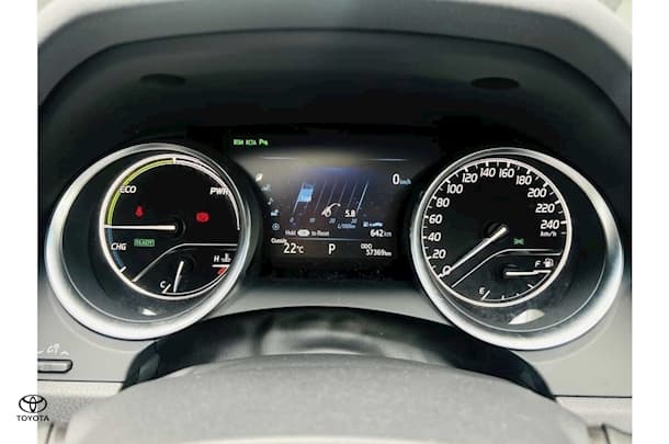 2019 Toyota Camry SL image 13