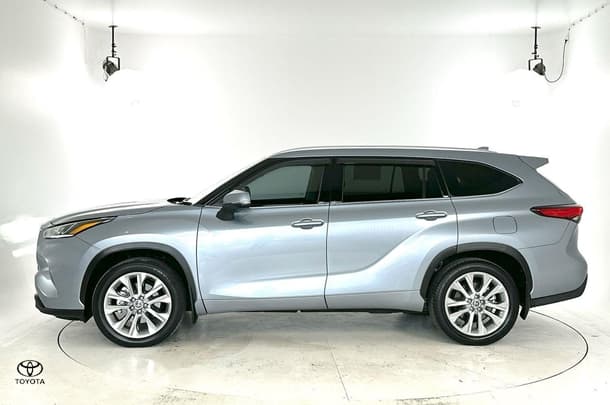 2021 Toyota Kluger AWD GRANDE image 8
