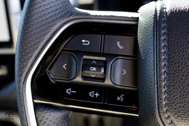 2023 Toyota Tundra Limited image 18