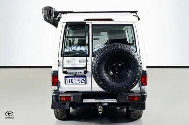 2022 Toyota LANDCRUISER MILITARY WorkMate image 7
