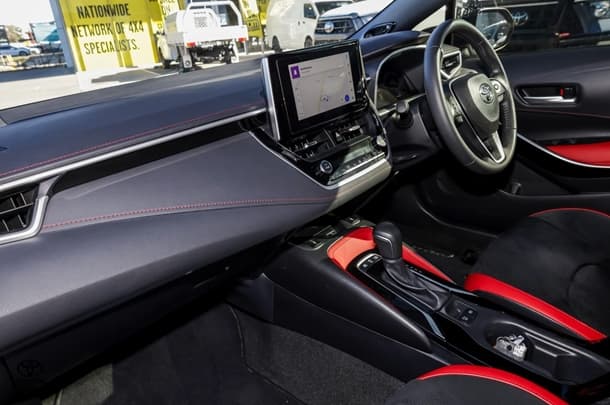 2023 Toyota Corolla ZR image 8