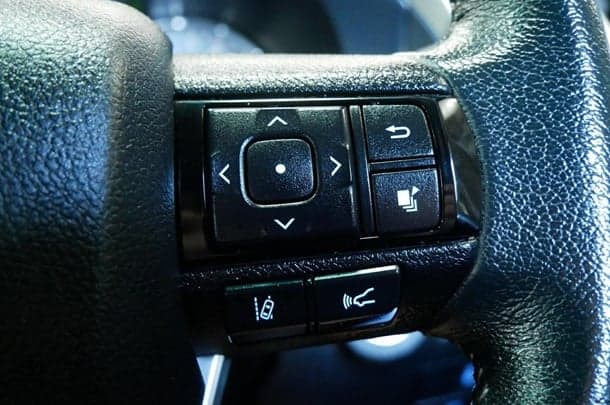 2024 Toyota Hilux 4x4 SR5 image 17