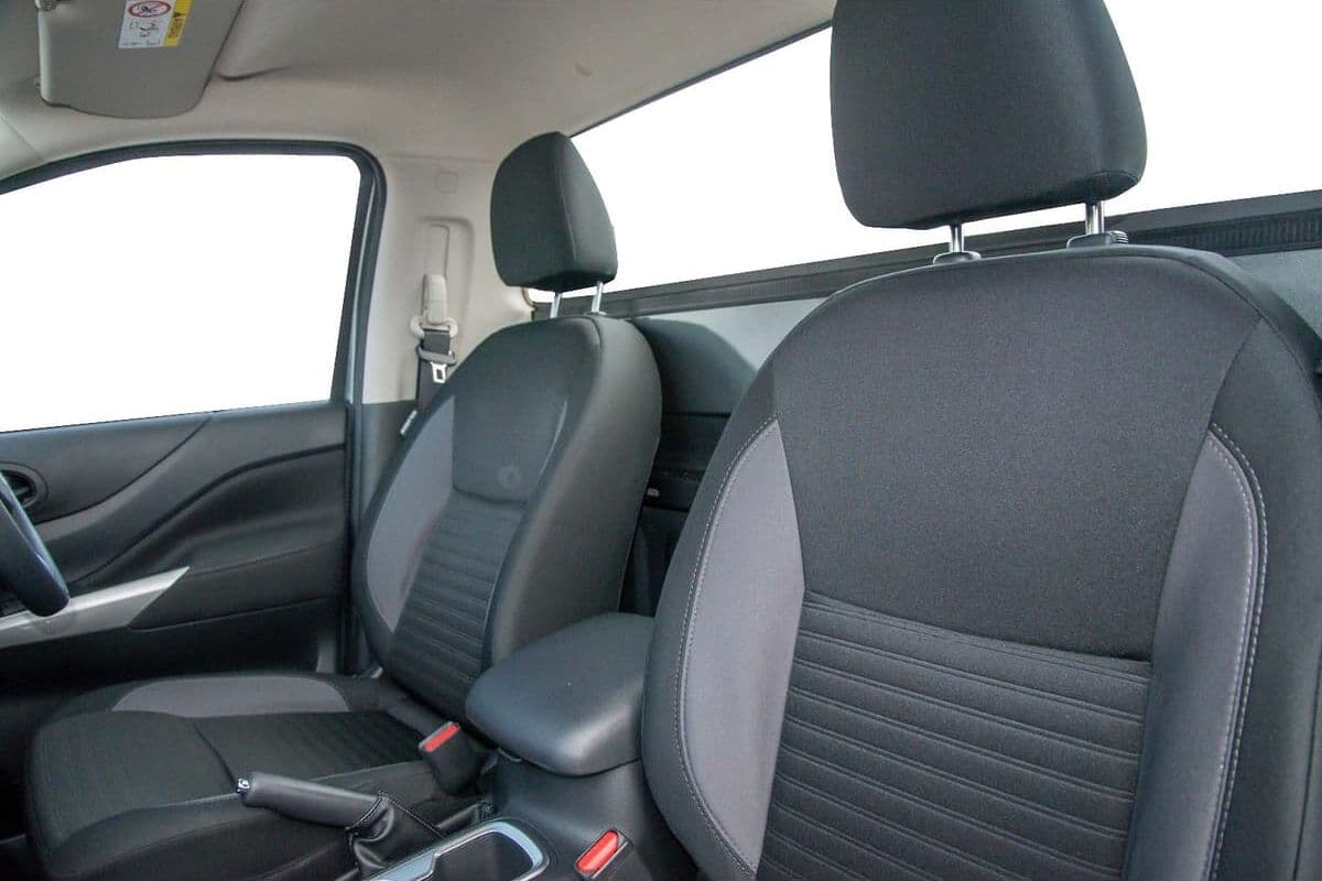 2025 Nissan Navara SL D23 Manual 4x4 MY24 image 5