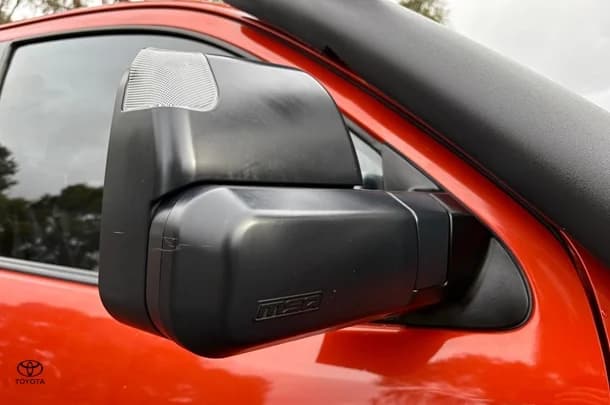 2018 Toyota HILUX Rugged X image 20