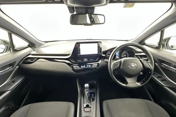 2023 Toyota CH-R GXL-2WD image 2