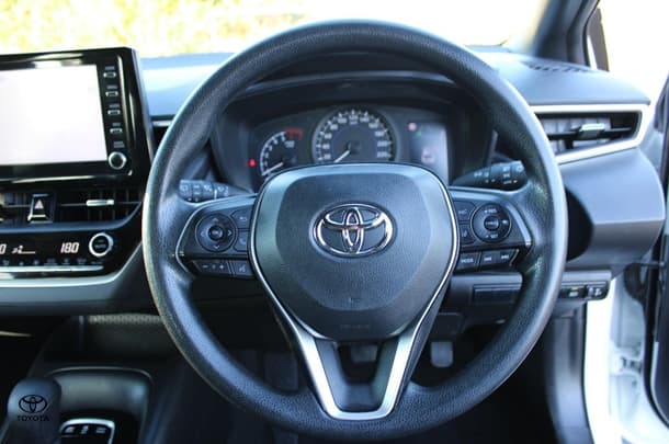 2020 Toyota Corolla Hatch Hybrid Ascent Sport image 15