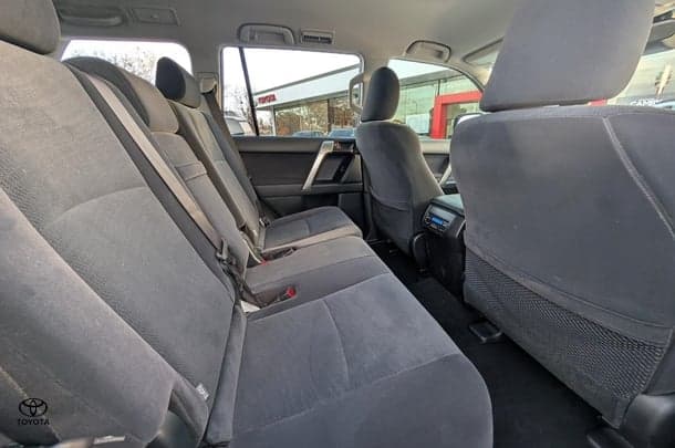 2021 Toyota Prado GXL image 22