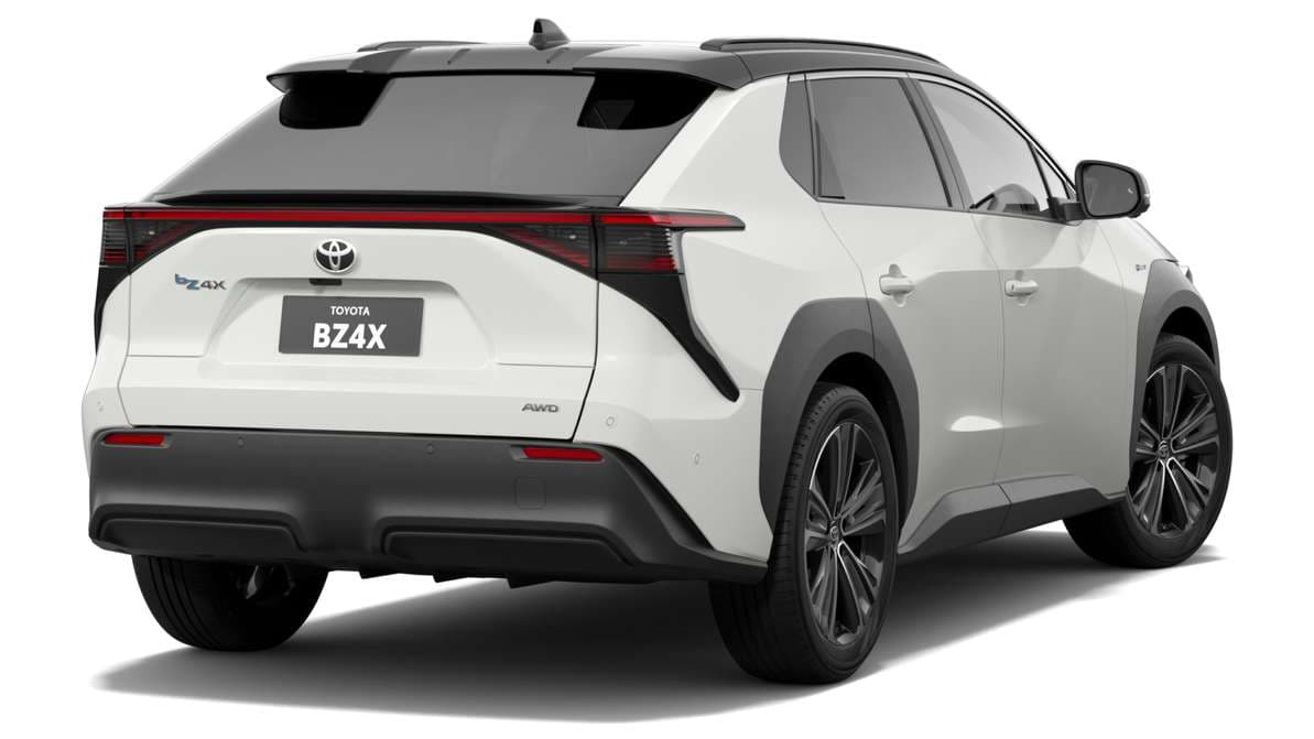 2024 Toyota bZ4X AWD image 3