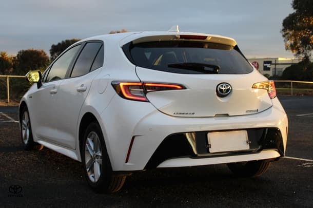 2020 Toyota Corolla Hatch Hybrid SX image 10