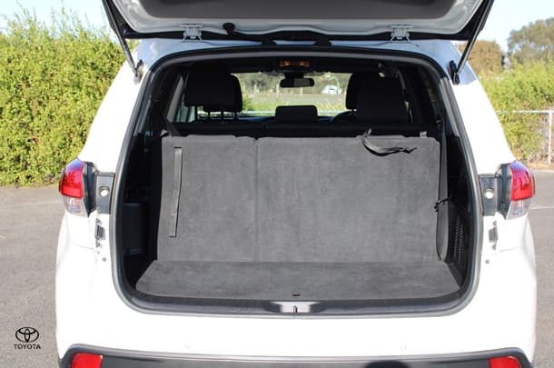 2019 Toyota Kluger 4x2 GX image 17