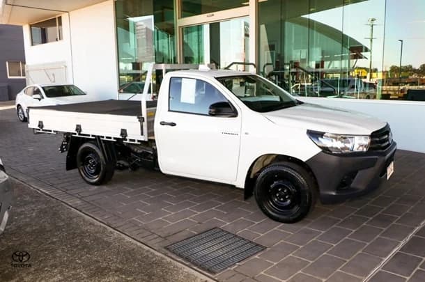 2022 Toyota Hilux 4x2 Workmate image 7