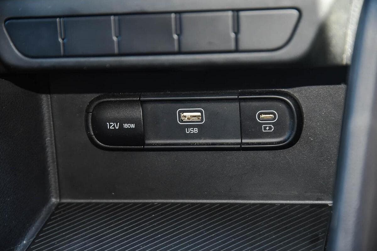 2025 Kia Sportage SX Manual FWD MY25 image 12