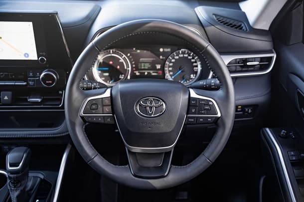 2024 Toyota KLUGER HYBRID GX AWD image 12