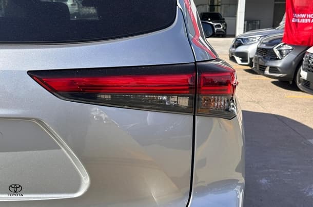 2022 Toyota Kluger GX AWD image 8