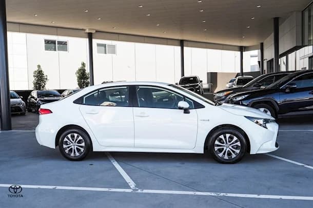 2020 Toyota Corolla Ascent Sport Hybrid image 4