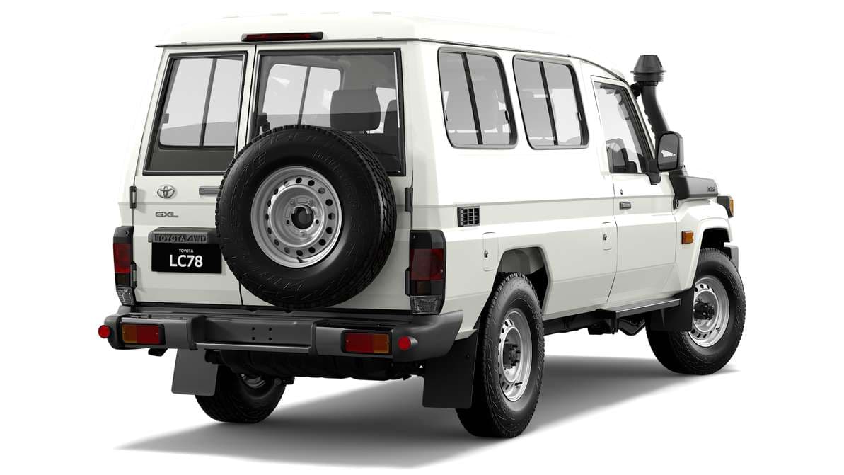 2024 Toyota LandCruiser 78 GXL Troop Carrier Differential Locks option image 3