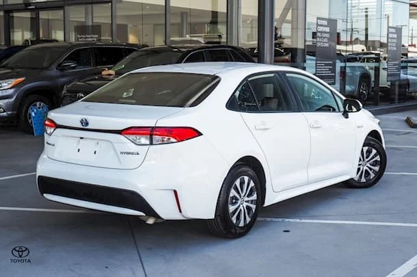 2020 Toyota Corolla Ascent Sport Hybrid image 2