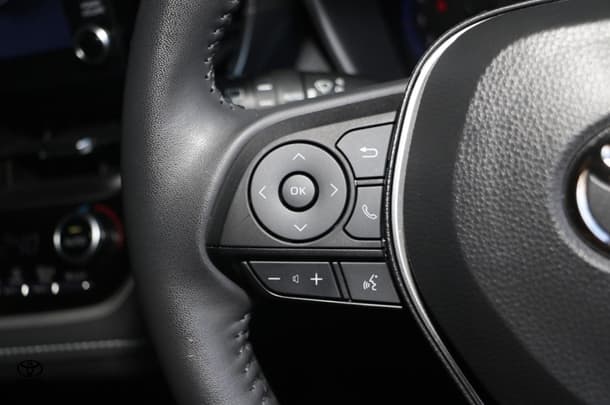 2022 Toyota Corolla Hatch Hybrid ZR image 19