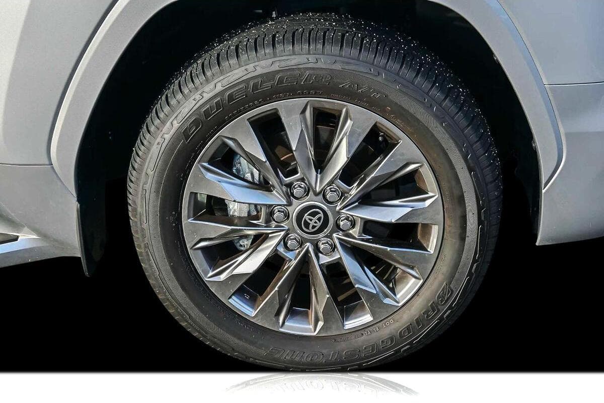 2024 Toyota Landcruiser Sahara ZX Auto 4x4 image 21