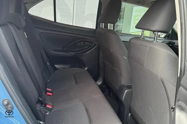 2022 Toyota Yaris Cross Hybrid GXL image 18
