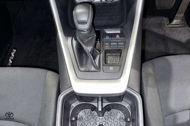 2022 Toyota Rav4 Hybrid GX-2WD image 25
