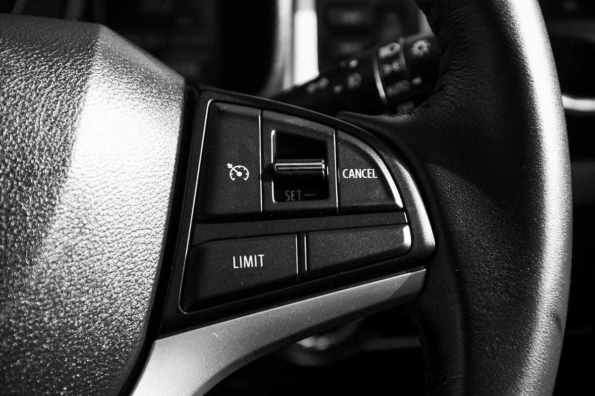 2024 Suzuki Ignis Shadow Auto image 17