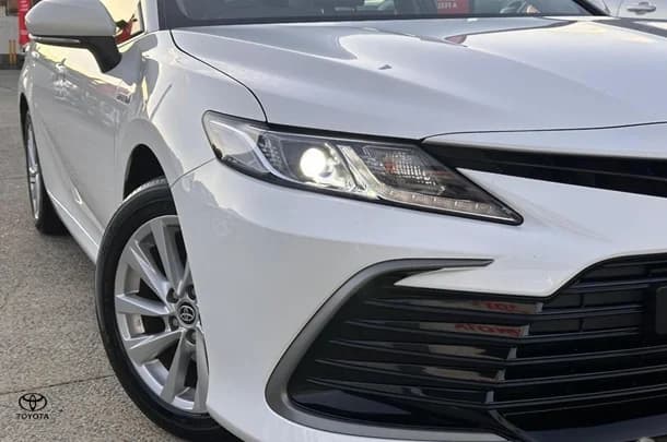 2023 Toyota Camry Hybrid Ascent image 3