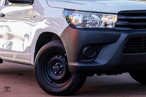 2024 TOYOTA Hilux 4x2 Workmate image 6
