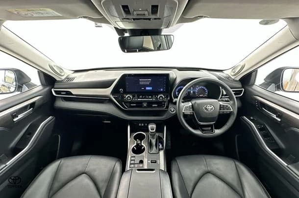 2023 Toyota Kluger 4x2 GRANDE image 2