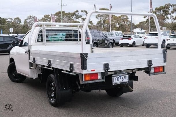 2023 Toyota Hilux 4x2 Workmate image 2