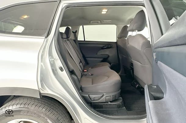2024 Toyota Kluger Hybrid GX AWD image 16