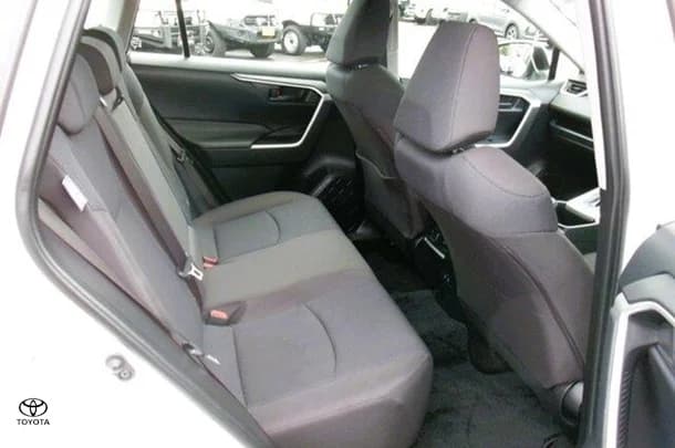 2022 Toyota RAV4 GX image 13