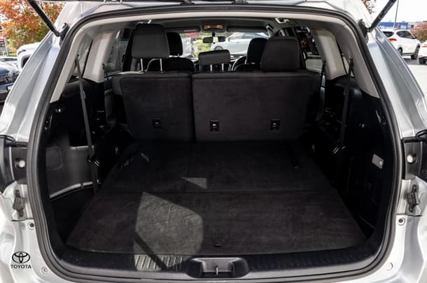 2017 Toyota KLUGER GX AWD image 22