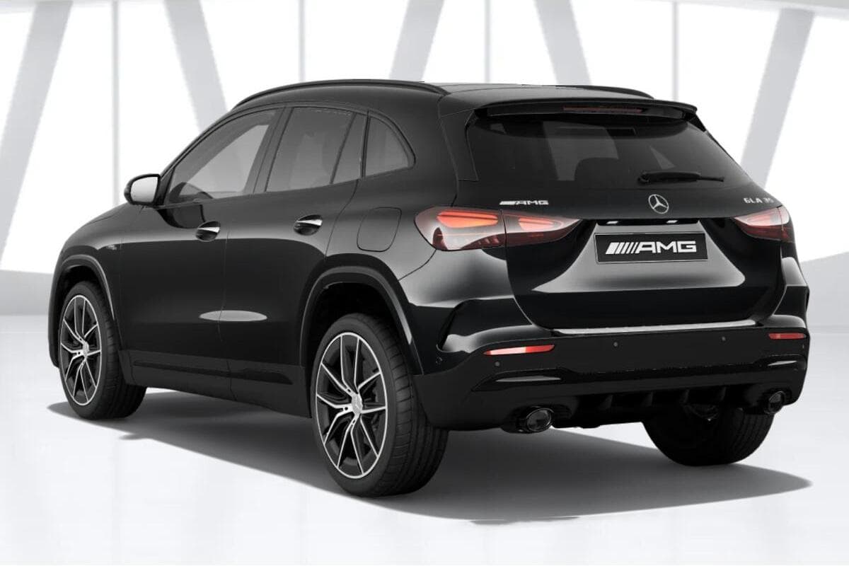 2024 Mercedes-Benz GLA-Class GLA35 AMG Auto 4MATIC image 2