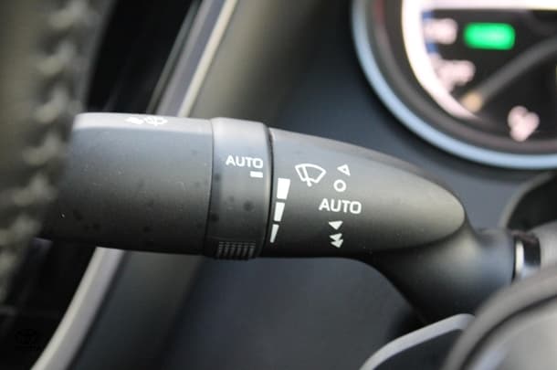 2023 Toyota Camry Hybrid SL image 33