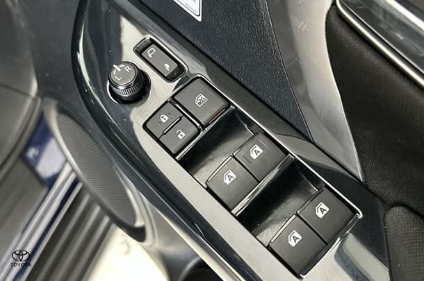 2021 Toyota Fortuner GXL image 14