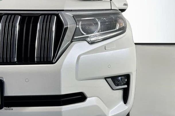 2023 Toyota Prado VX image 3