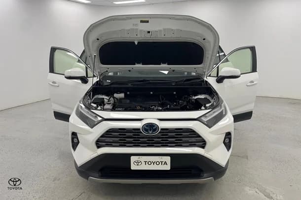 2023 Toyota RAV4 Hybrid GXL-2WD image 15