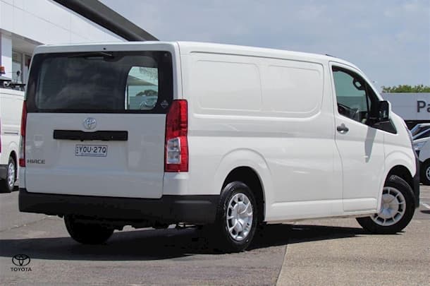 2020 Toyota Hiace LWB image 4