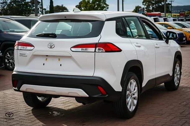 2024 Toyota Corolla Cross GX image 7