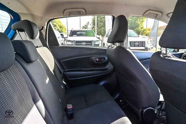 2018 Toyota Yaris ASCENT image 19