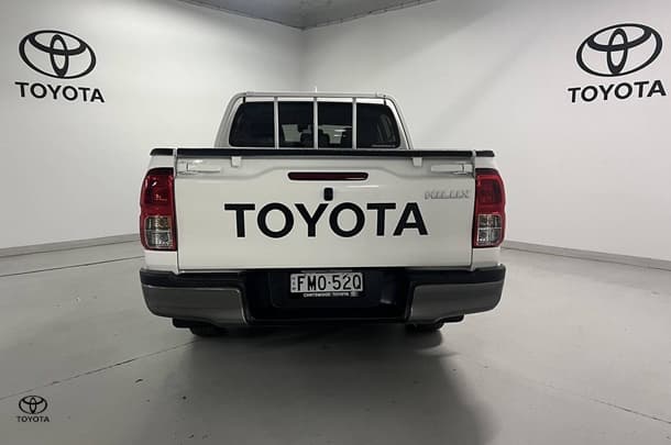 2024 Toyota Hilux Workmate image 6