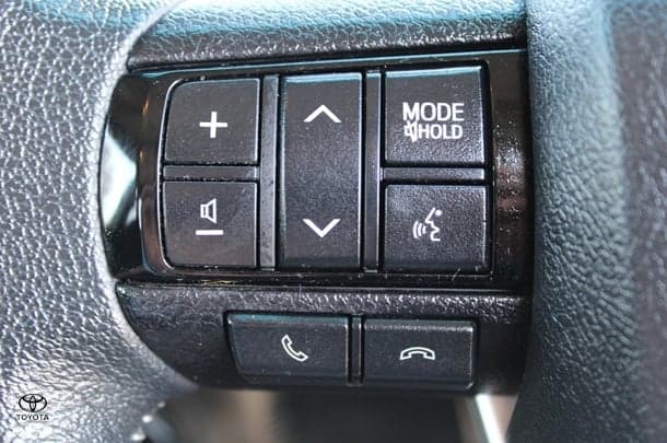 2023 Toyota Hilux 4x4 SR5 image 20